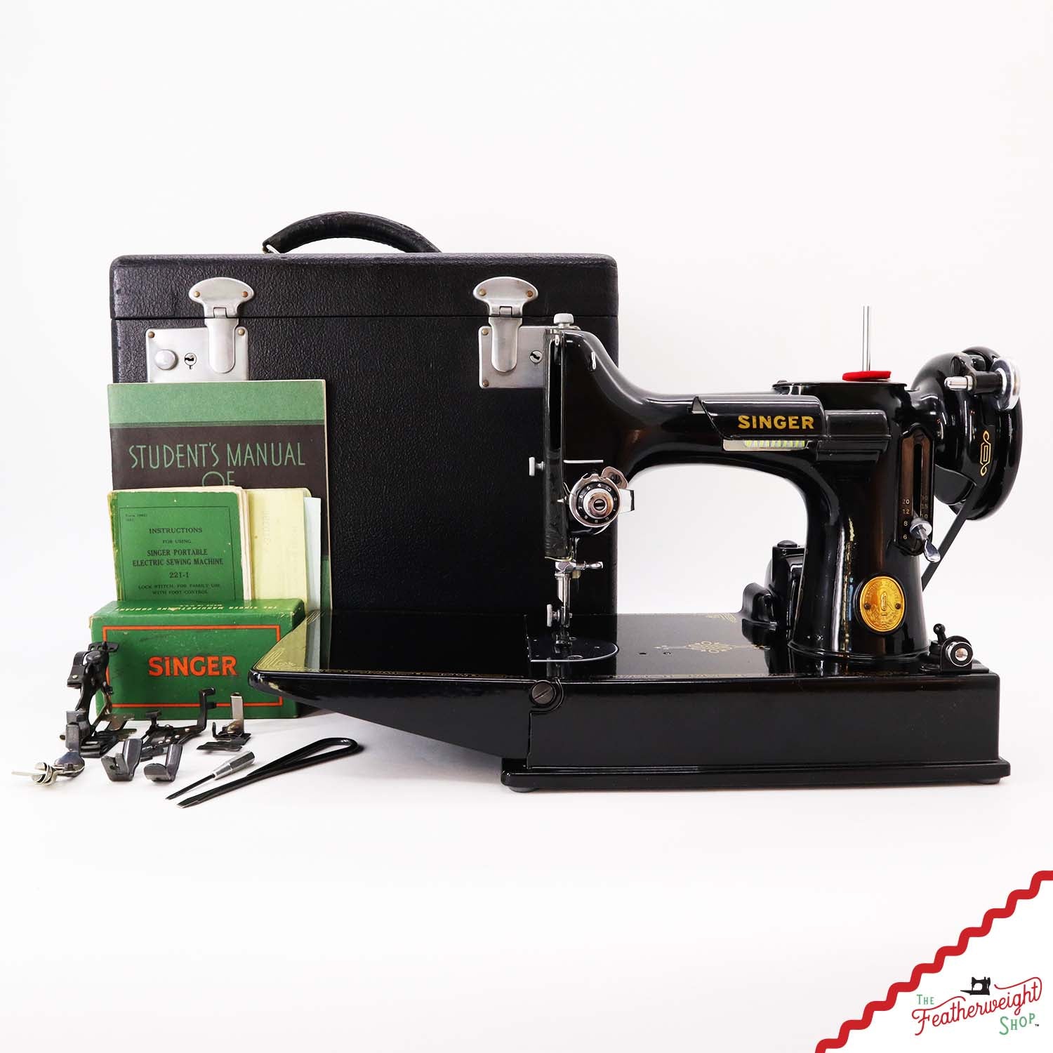 Singer Featherweight 221, AG0130**, Blackside - RARE