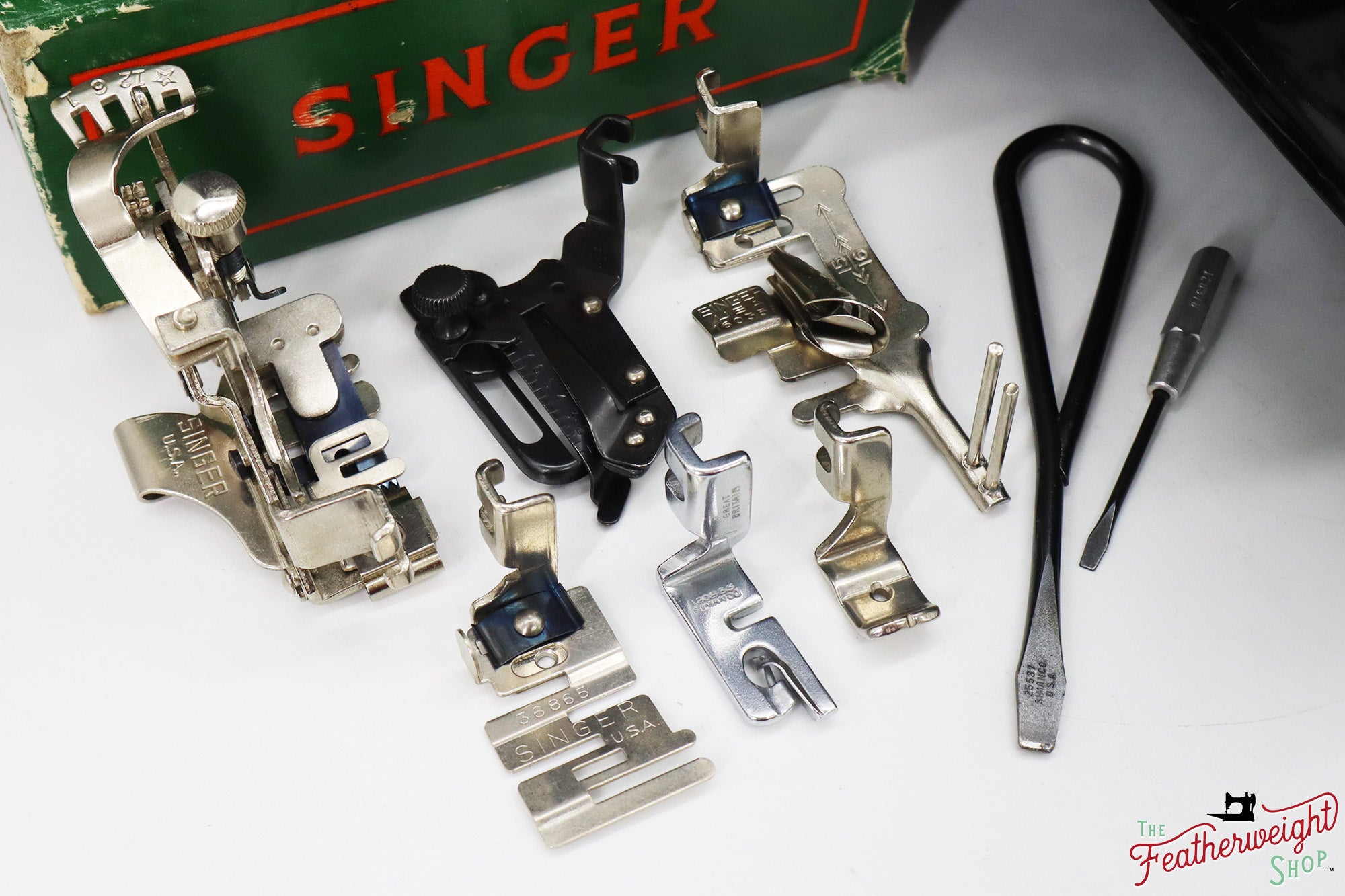 Singer Featherweight 221 Sewing Machine, AM405*** - 1956