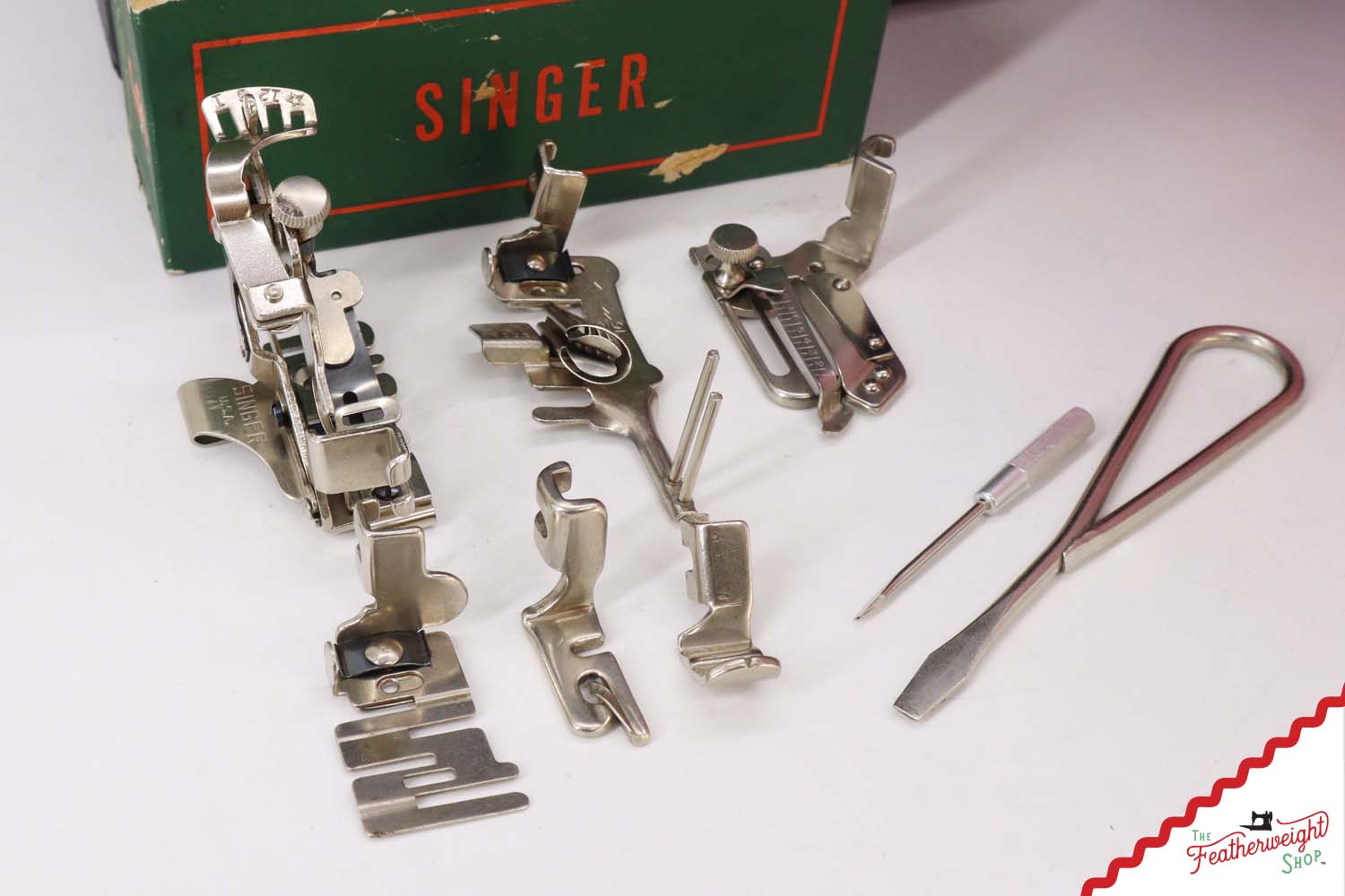 Singer Featherweight 221 AH577*** - Fully Restored in Rosy Posy Pink