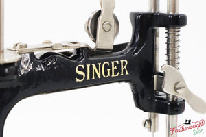 Singer Sewhandy Model 20 - Black - Complete French Set - RARE, Feb. 2024