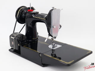 Load image into Gallery viewer, Singer Featherweight 221K Sewing Machine, 1955 - EK204***