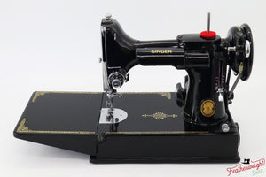 Singer Featherweight 221K Sewing Machine, 1952 - EH376***
