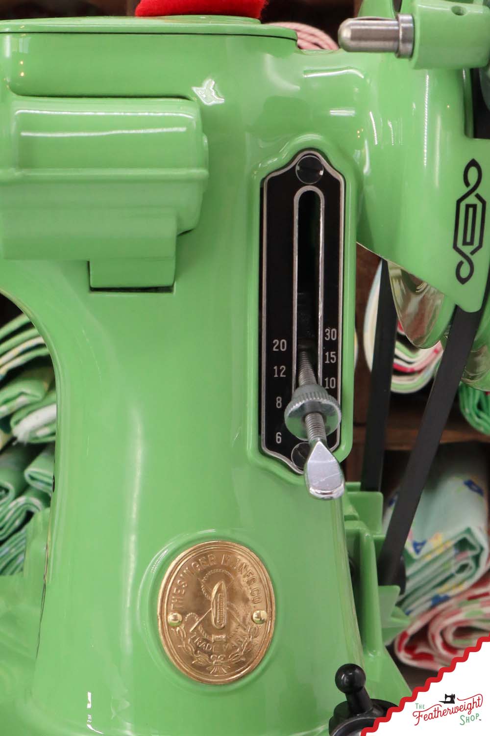 Singer Featherweight 221 AG821*** - Fully Restored in Art Deco Green