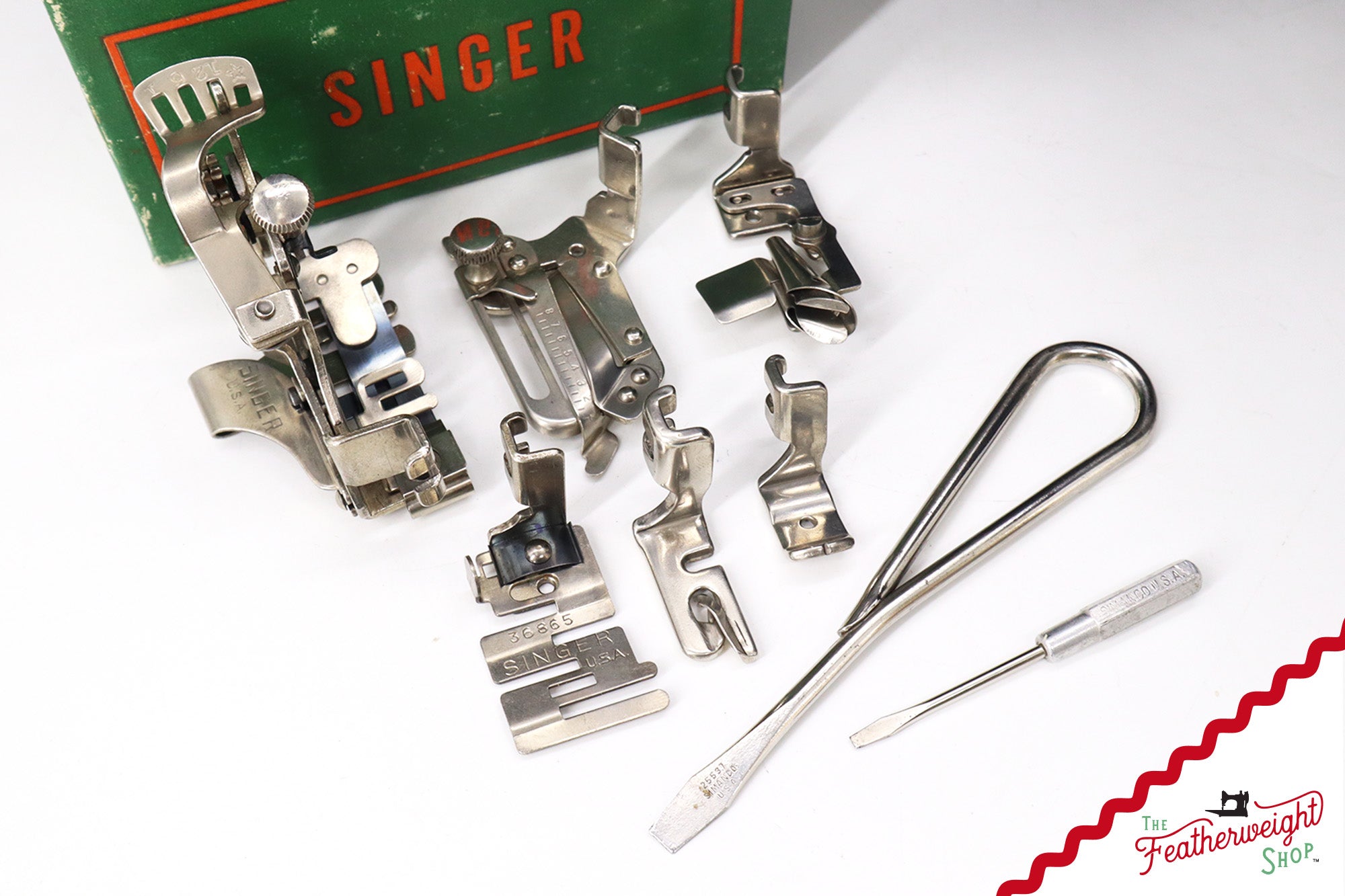Singer Featherweight 221 Sewing Machine, AF482*** - Corduroy Insert - RARE