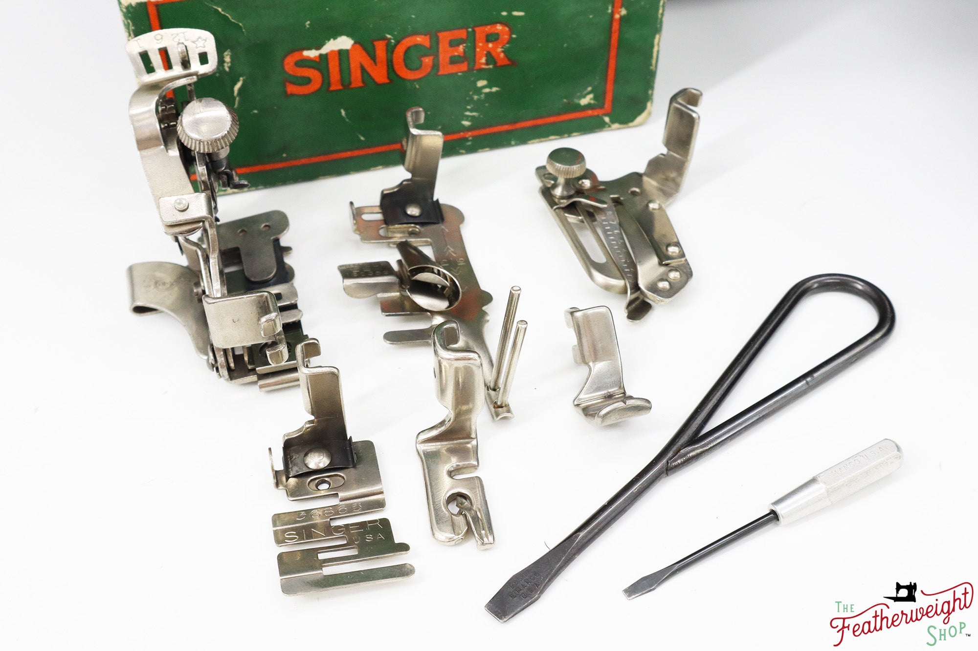 Singer Featherweight 221 Sewing Machine, Centennial: AJ7887**