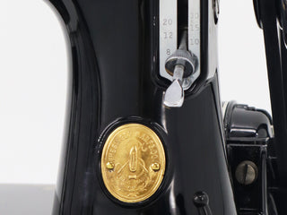 Load image into Gallery viewer, Singer Featherweight 221, &quot;First-Run&quot; 1933 AD5477** - Fully Restored in Gloss Black