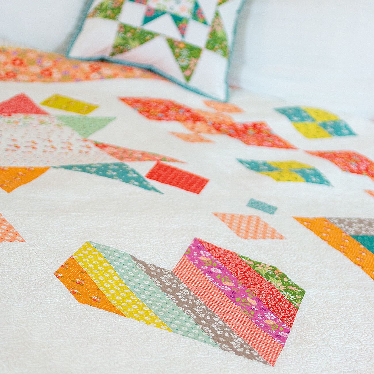 PATTERN BOOK, Family Favorites Quilts by Sherri McConnell & Chelsi Stratton