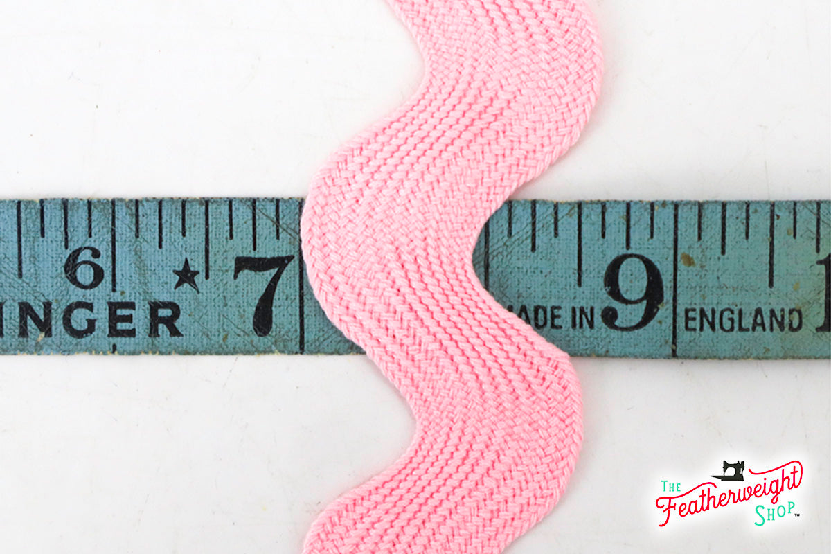 1 1/2" Inch JUMBO RIC RAC - LIGHT PINK (by the yard)