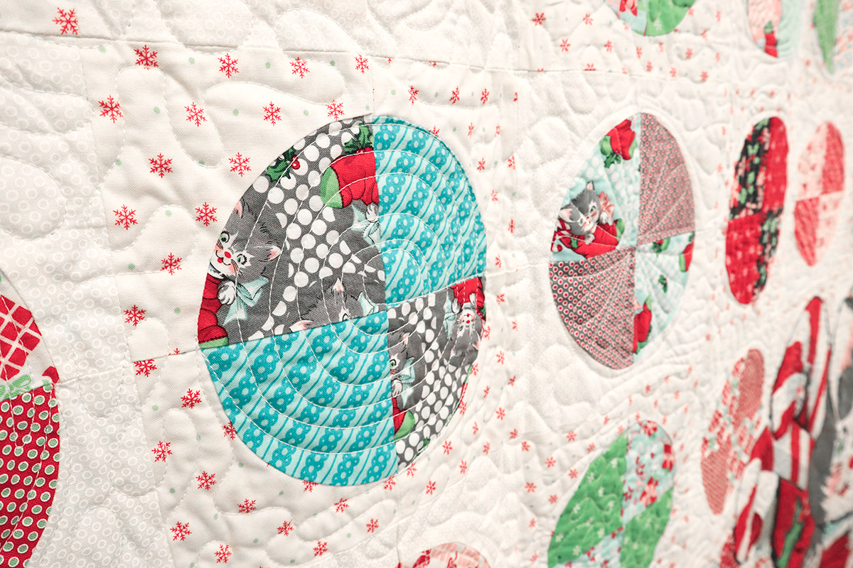 Quilt Kit, Kitty Christmas Boxed Set of Fabric + Pattern & Templates