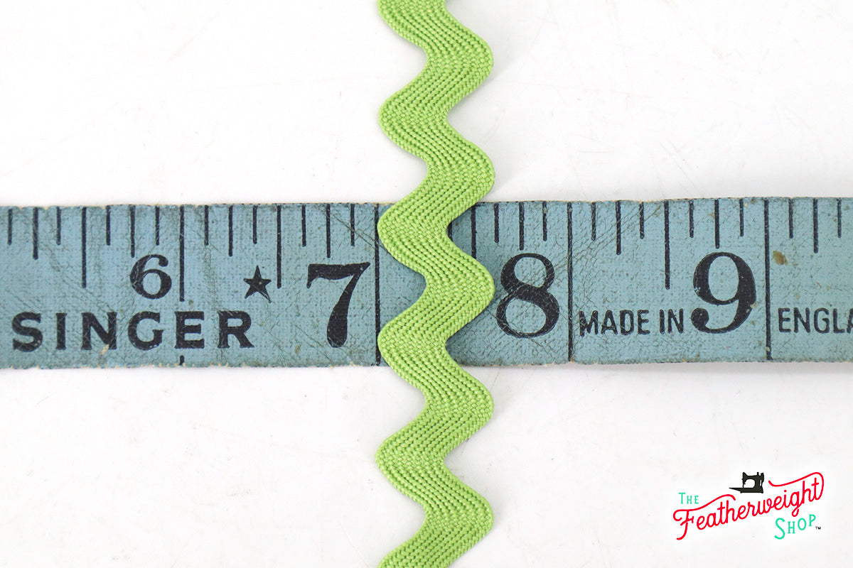 5/8" Inch LETTUCE Vintage Trim Large RIC RAC by Lori Holt (by the yard)