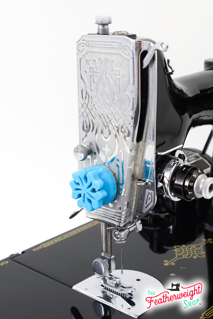 Thread Cutter, Magnetic Flower BLUE – The Singer Featherweight Shop