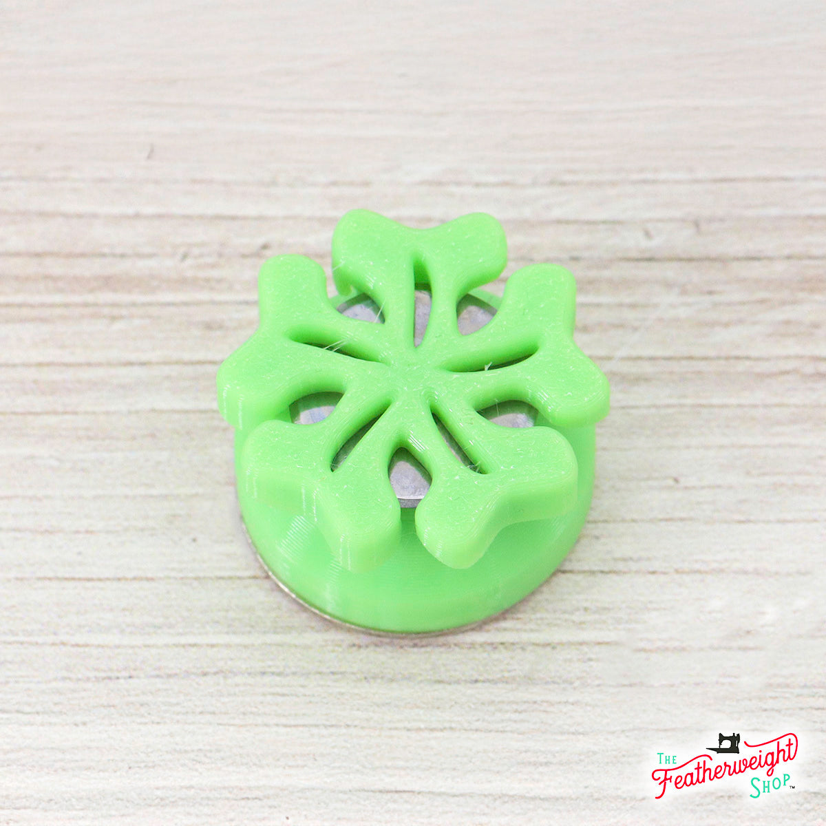 Thread Cutter, Magnetic Flower LIME Green