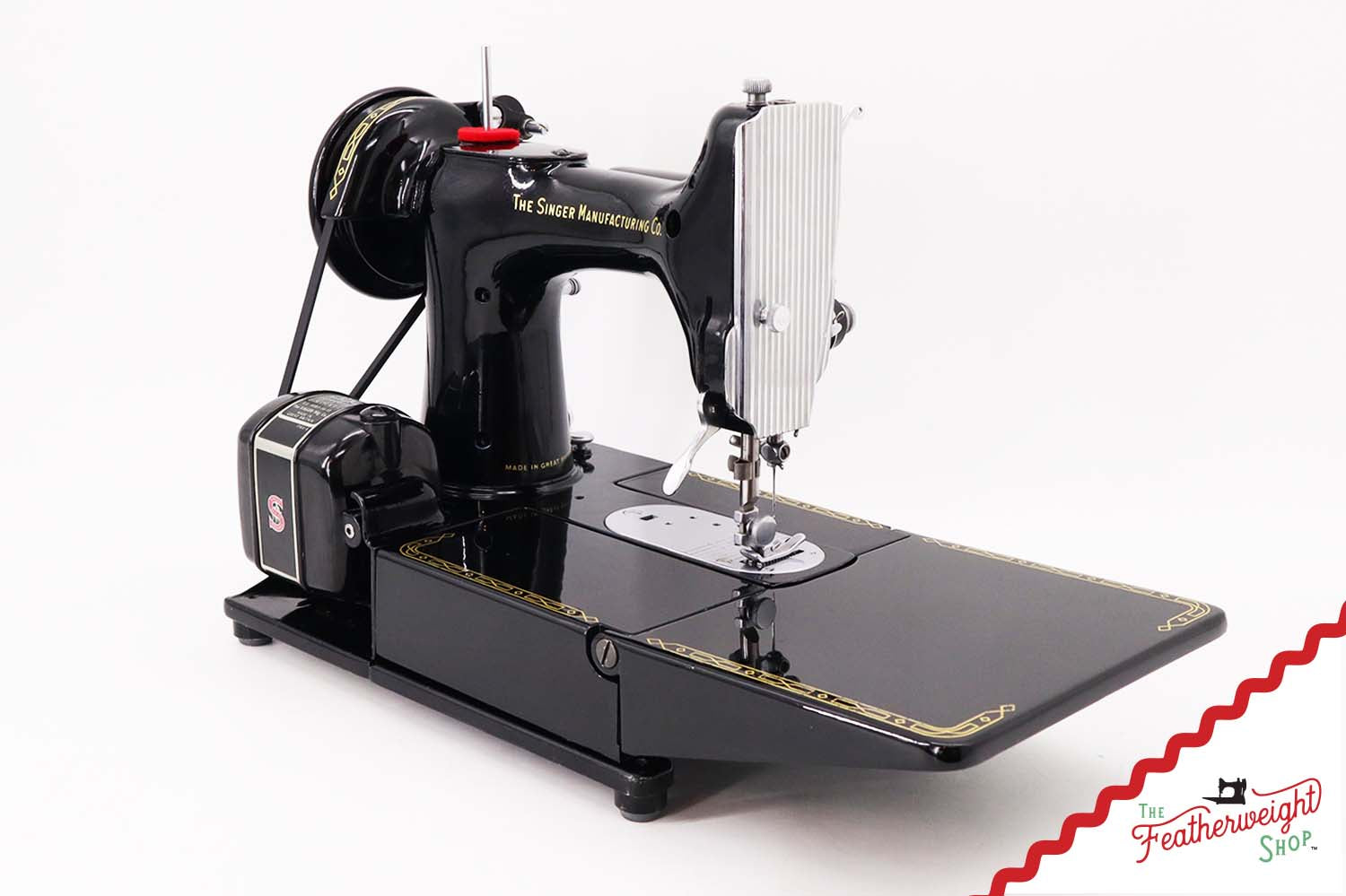Singer Featherweight 222K Sewing Machine, Red 'S' - ER0235** - 1960