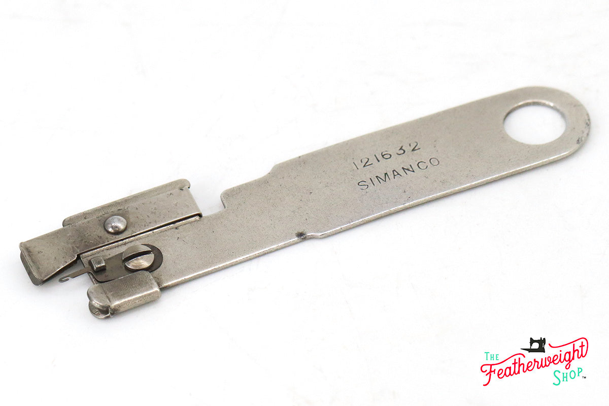 Needle Threader, Singer (Vintage Original) – The Singer