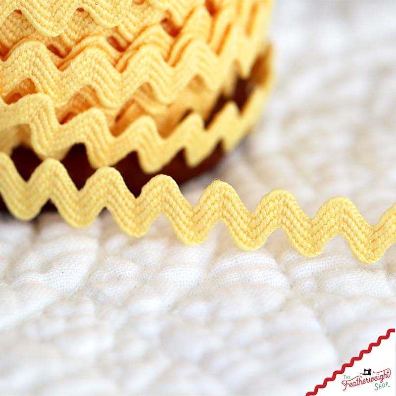 1/4" Inch BEEHIVE VINTAGE TRIM RIC RAC by Lori Holt  -  (sold by the yard)