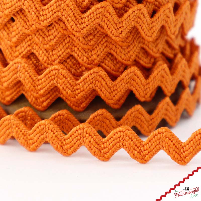 1/4" Inch PUMPKIN VINTAGE TRIM RIC RAC by Lori Holt (by the yard)