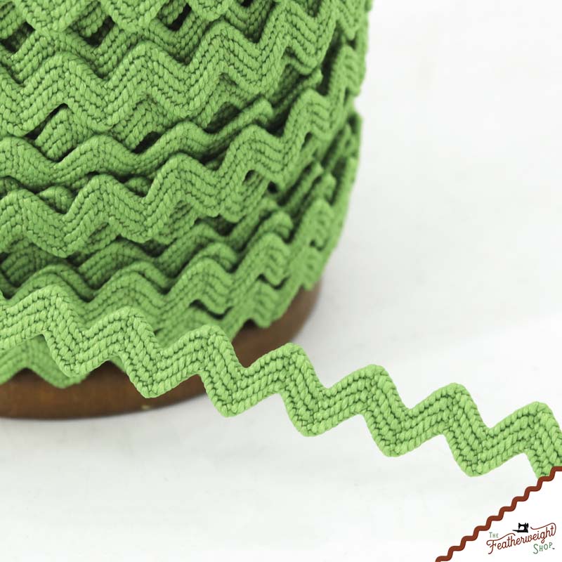 1/4" Inch RILEY GREEN VINTAGE TRIM RIC RAC by Lori Holt (by the yard)