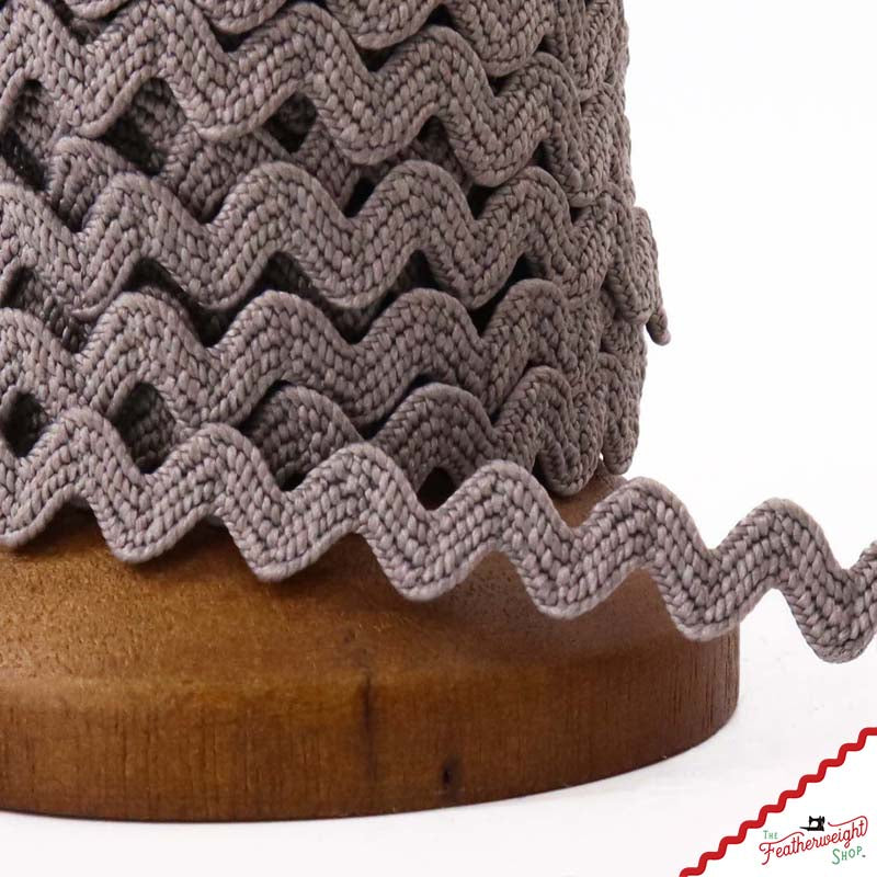 1/4" Inch Rustic VINTAGE TRIM RIC RAC by Lori Holt (by the yard)