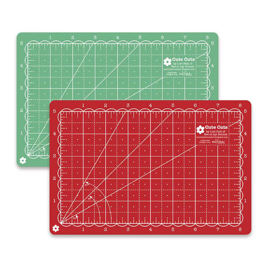 Cutting Mat, MINI 5" x 8" Lori Holt Reversible (RED & GREEN)