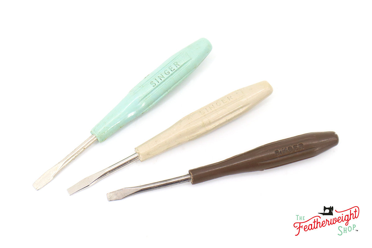 Screwdriver - Small, Plastic Handle, Singer (Vintage Original)