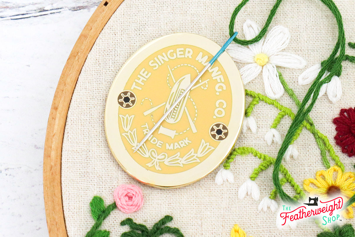 Needle Minder, PIN PAL - Singer's Standard Gold Badge