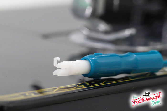 Super Threader Singer Featherweight 221 Tested Super Easy Machine Needle Threader ...