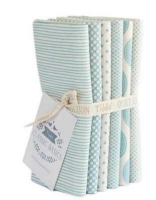 Fabric, Tilda Basic Classics Fat Quarter Bundle - LIGHT BLUE