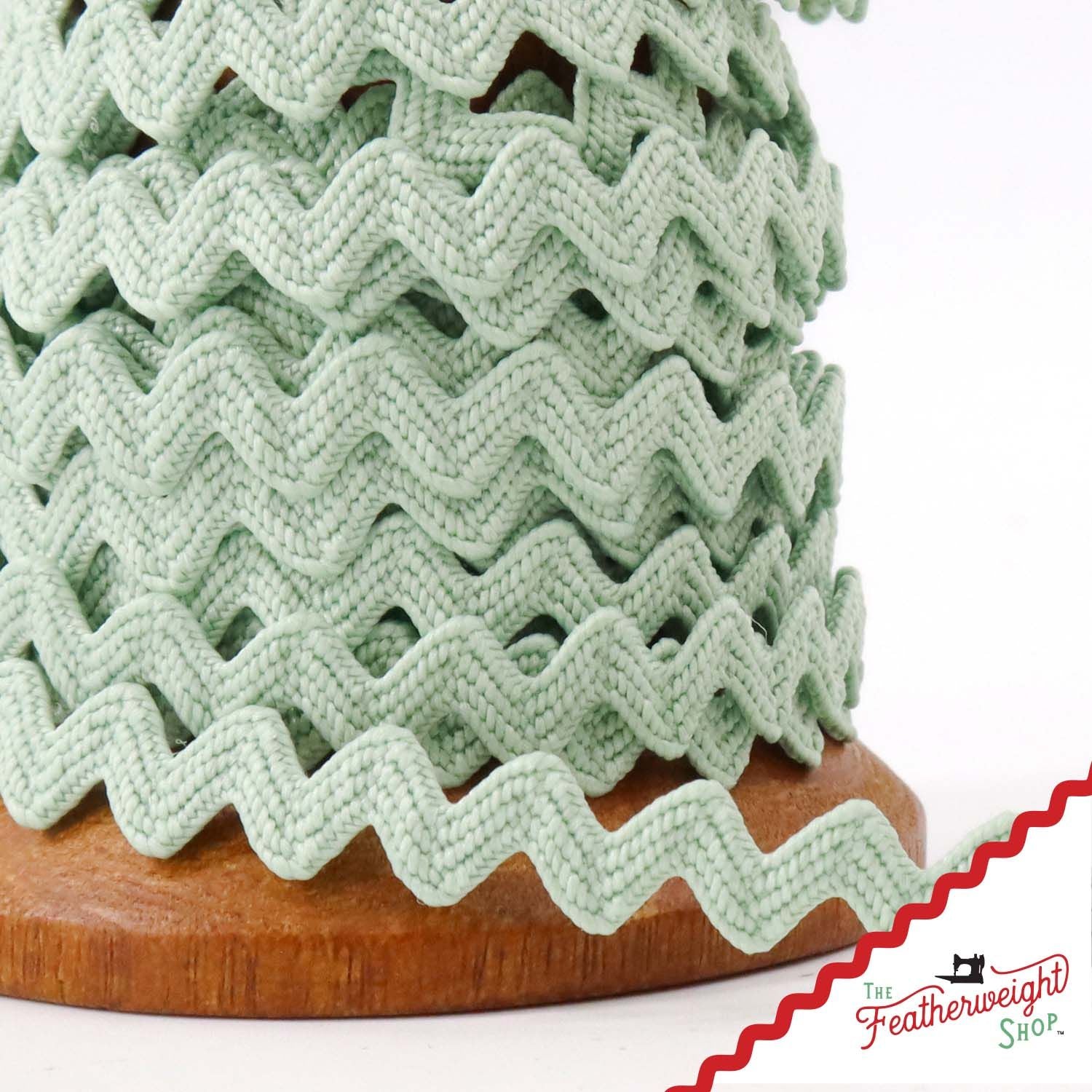 1/4" Inch SAGE VINTAGE TRIM RIC RAC by Lori Holt (by the yard)