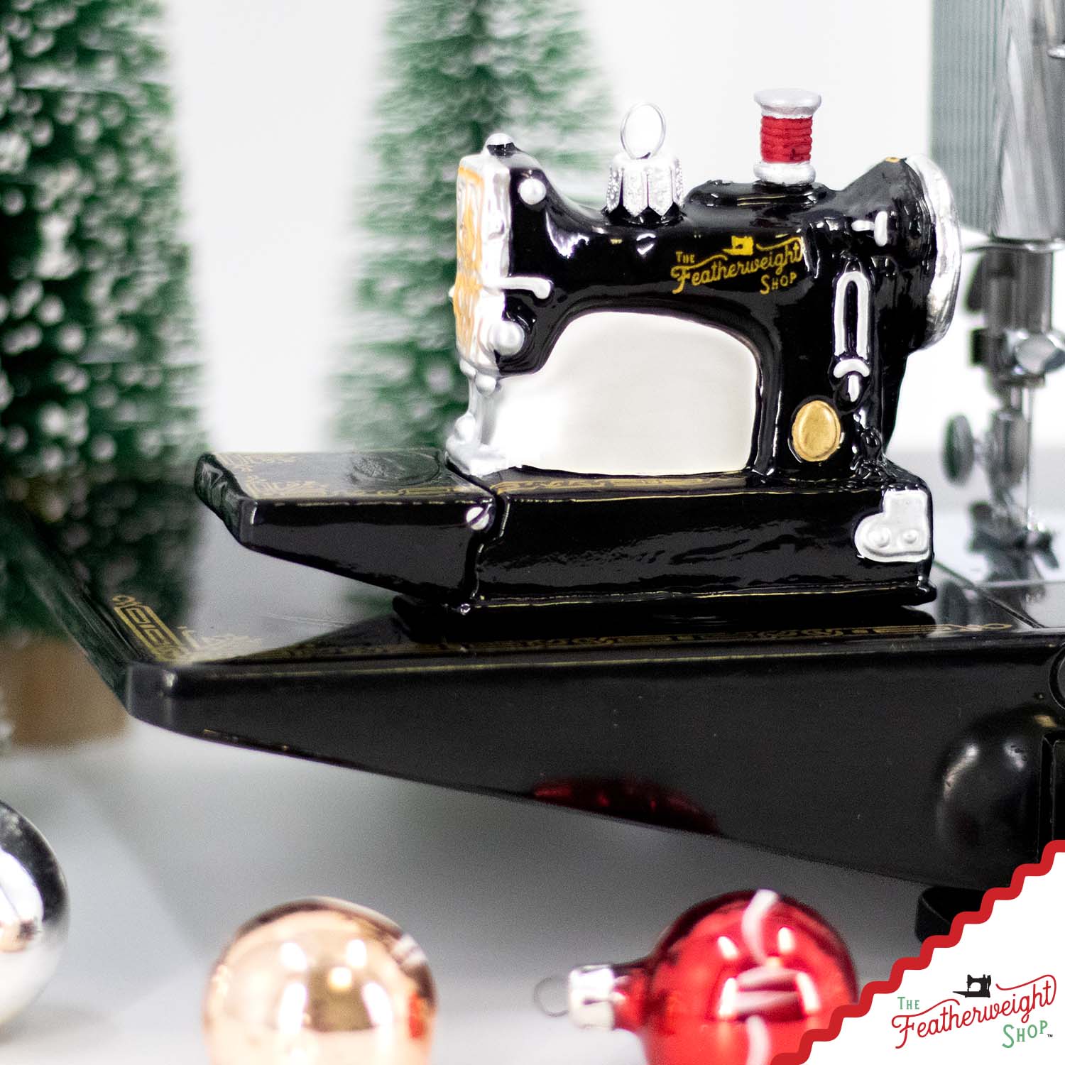 Christmas ORNAMENT, Singer Featherweight Blown Glass Collectible