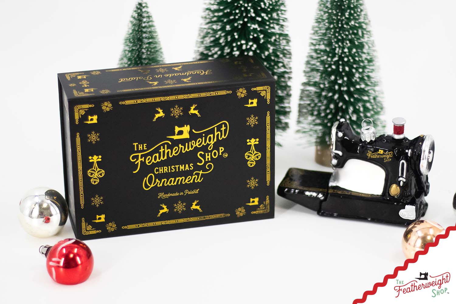 Christmas ORNAMENT, Singer Featherweight Blown Glass Collectible