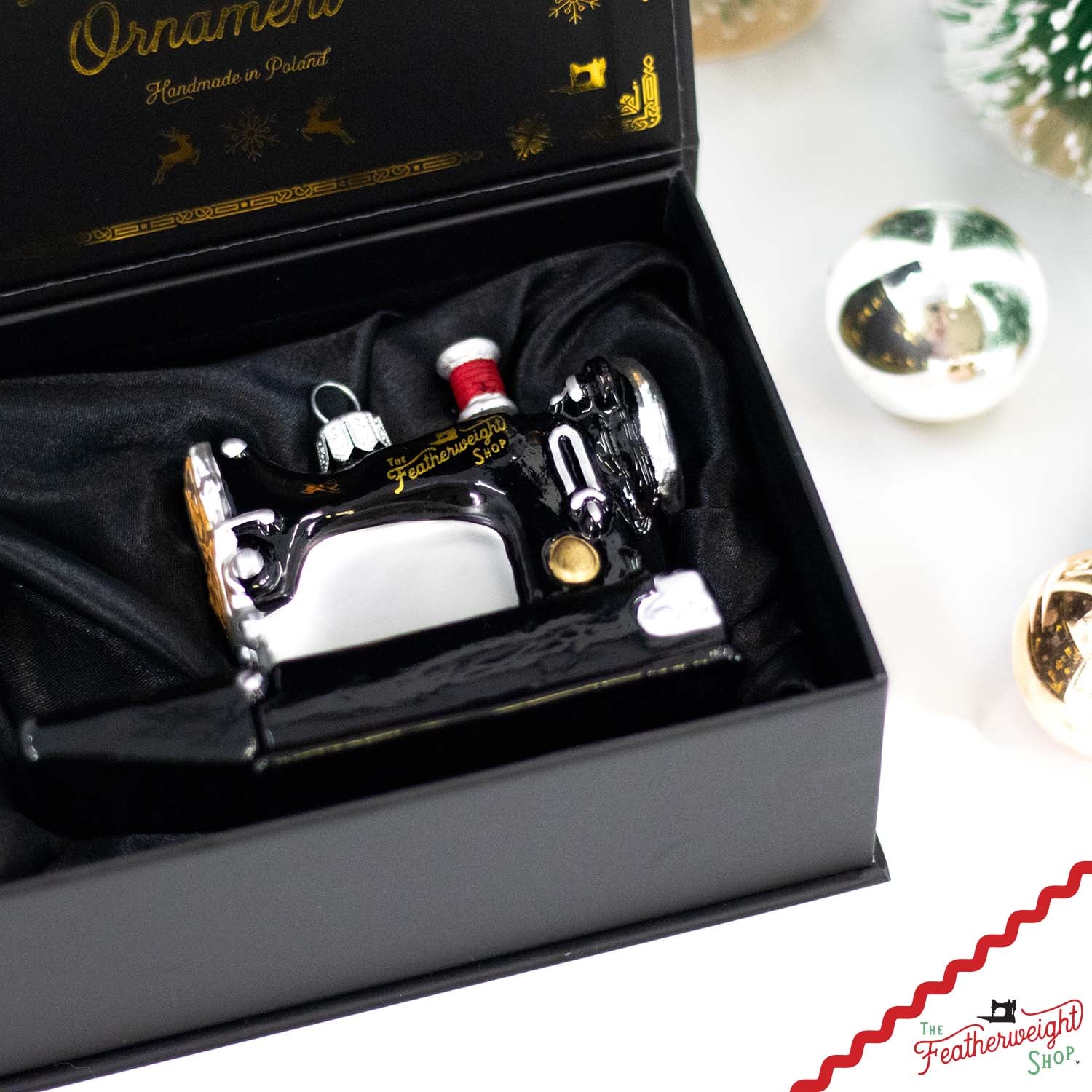 Christmas ORNAMENT, Singer Featherweight Blown Glass Collectible