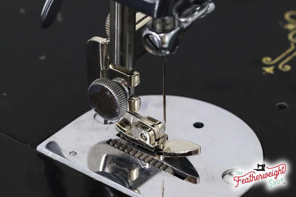 Singer Featherweight 221 Low Shank Zipper Cording Foot Attachment
