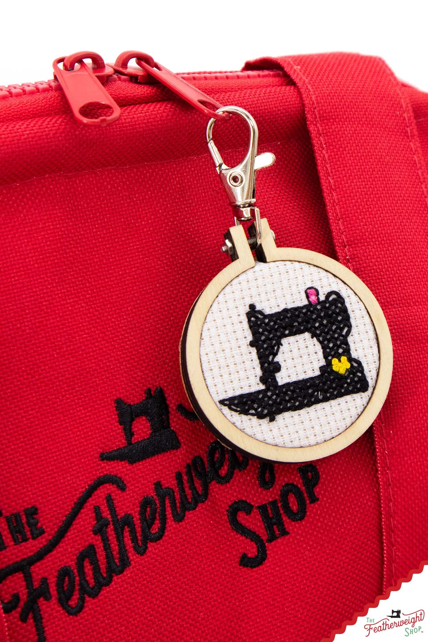 KIT, MINI Cross Stitch - Singer Featherweight 221, Hoop Included!