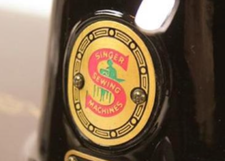 Featherweight Schoolhouse Historical – The Singer Featherweight Shop