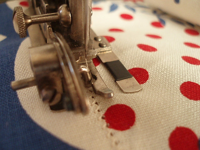singer featherweight hemstitcher and picot edger