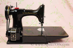 Singer Featherweight 221 Sewing Machine, AH417***