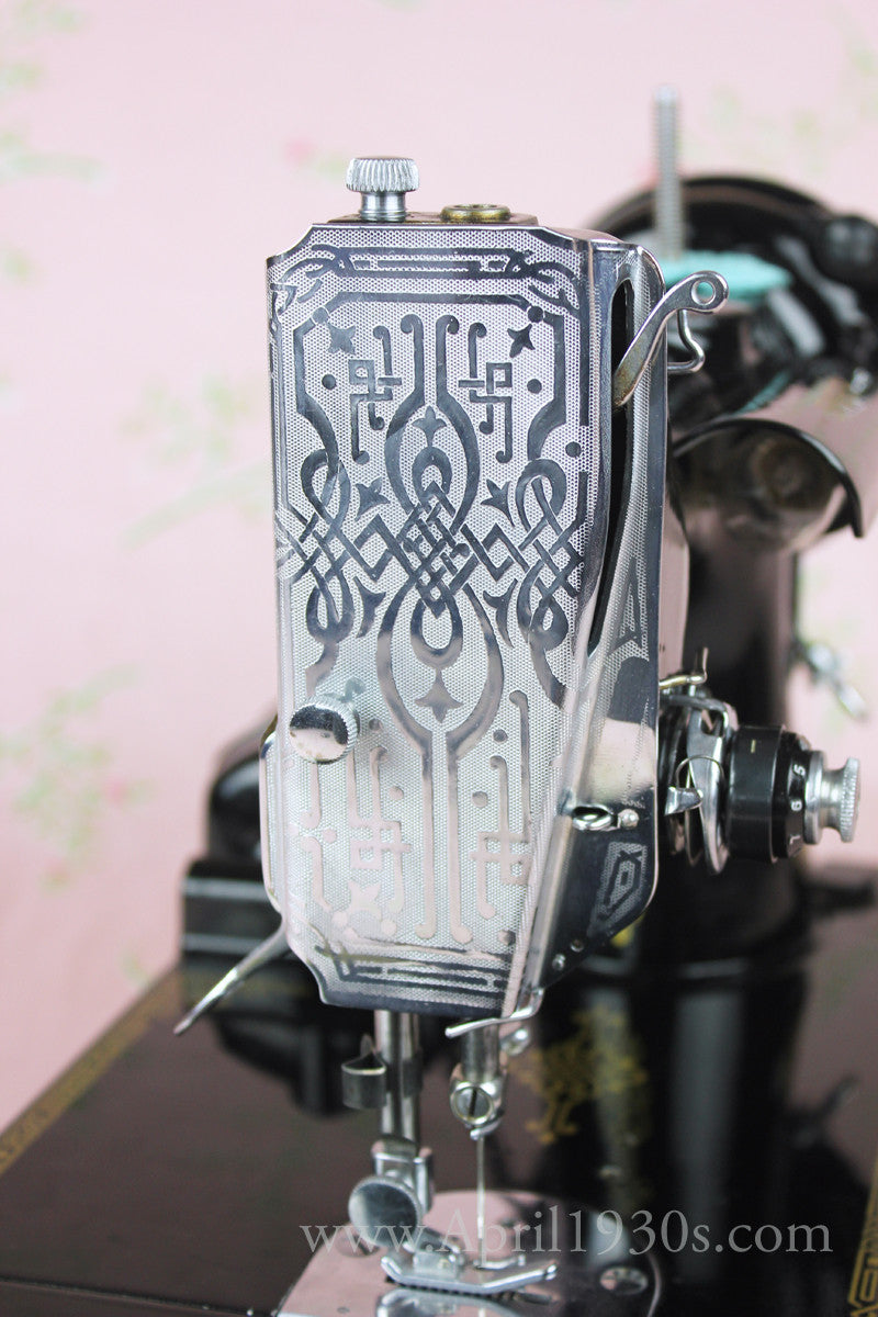 Singer Featherweight 221 Sewing Machine, French Centennial EG964***