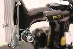 Singer Featherweight 221 Sewing Machine, AH417***