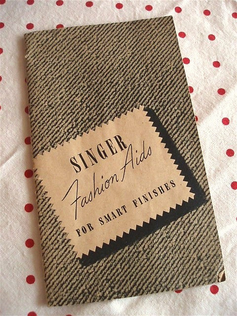 Singer Fashion Aids Attachments Case (Vintage Original)