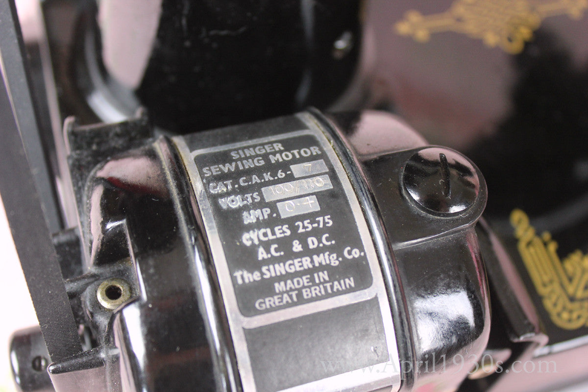 Singer Featherweight 221K Sewing Machine, French EF908***