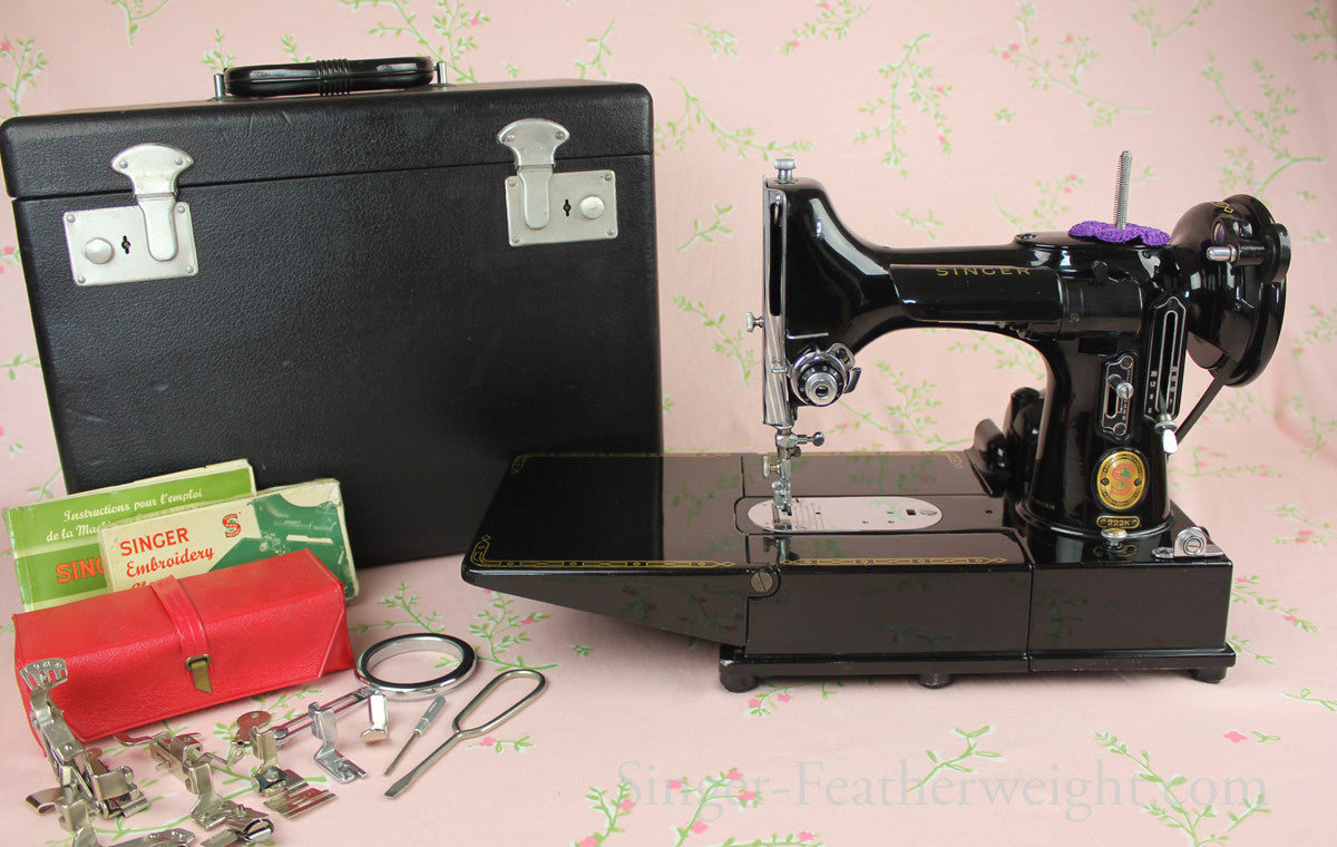 Singer Featherweight 222K Sewing Machine, ER316***