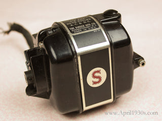 Load image into Gallery viewer, Motor, Singer Featherweight (Vintage Original)
