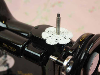 Load image into Gallery viewer, Singer Featherweight 221 Sewing Machine, AH417***