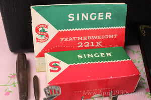 Singer Featherweight 221 Sewing Machine, ES244***