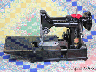 Load image into Gallery viewer, Singer Featherweight 222K Sewing Machine, ER0231**CH