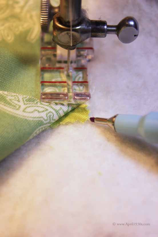Quarter Inch (1/4") Foot, SLANT SHANK LITTLE FOOT Attachment