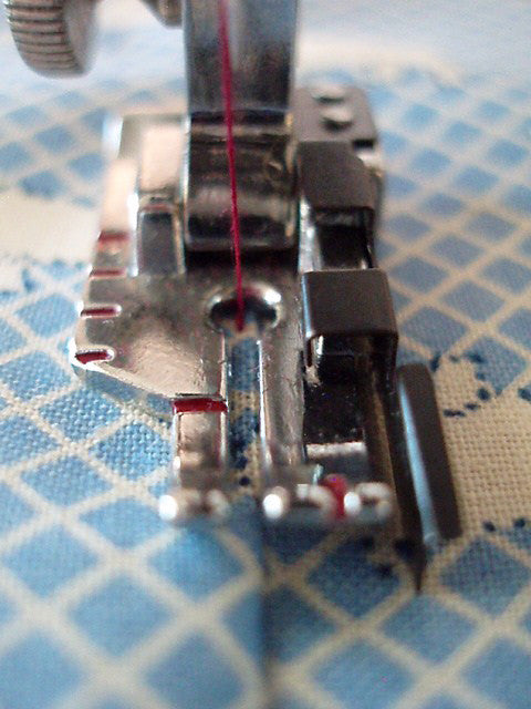 Quarter Inch (1/4") Foot, SLANT shank - SCANT