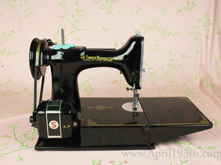 Load image into Gallery viewer, Singer Featherweight 221 Sewing Machine, French Centennial EG964***