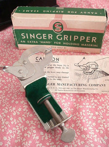 singer gripper