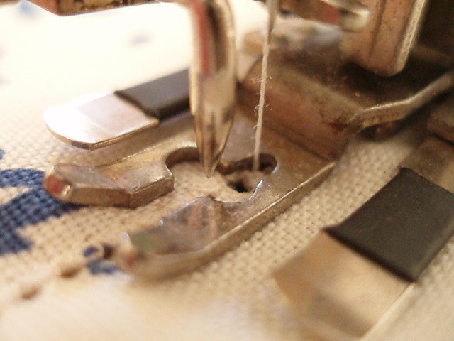 singer featherweight hemstitcher and picot edger